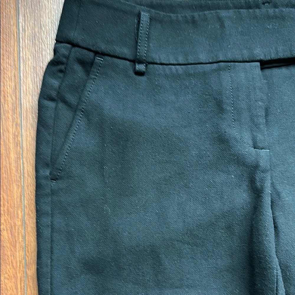 💚💚EUC LOFT Black Trousers💚💚